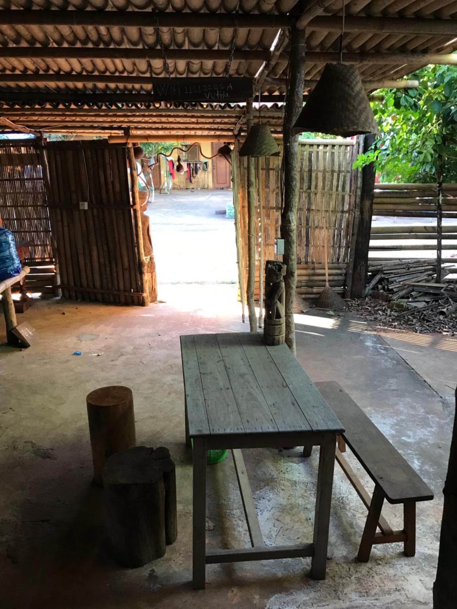 Happy Homestay Banlung & Trekking Екстериор снимка